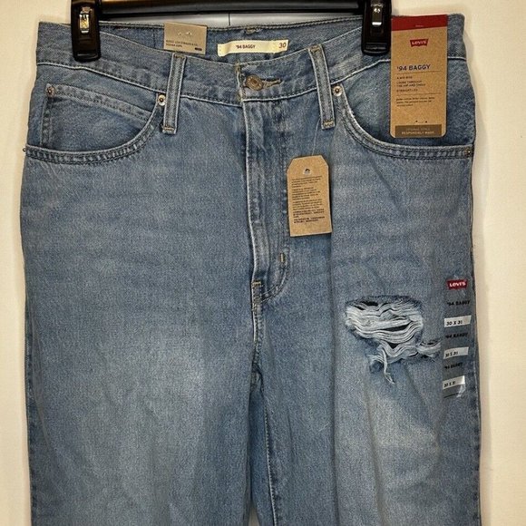 Levi's 94' Baggy Jeans 30x31 NEW NWT Women's Jeans Light Wash - Picture 1 of 4